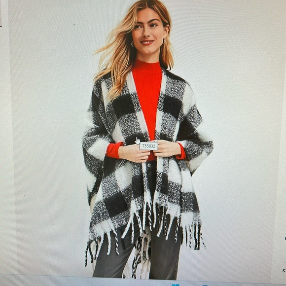 LOFT Jackets & Blazers - BNWT LOFT Black and White Plaid Fringe Poncho-OS